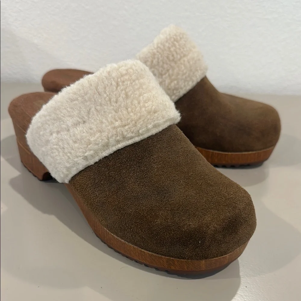 White Mountain Brown Suede Mules with Cream Shearling - Picture 1 of 12